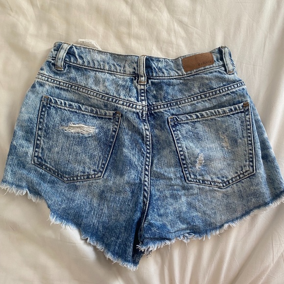 Garage Acid Wash Jean Shorts - Picture 2 of 4